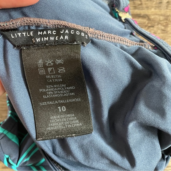 Little Marc by Marc Jacobs bathing suit 10 - Picture 5 of 5